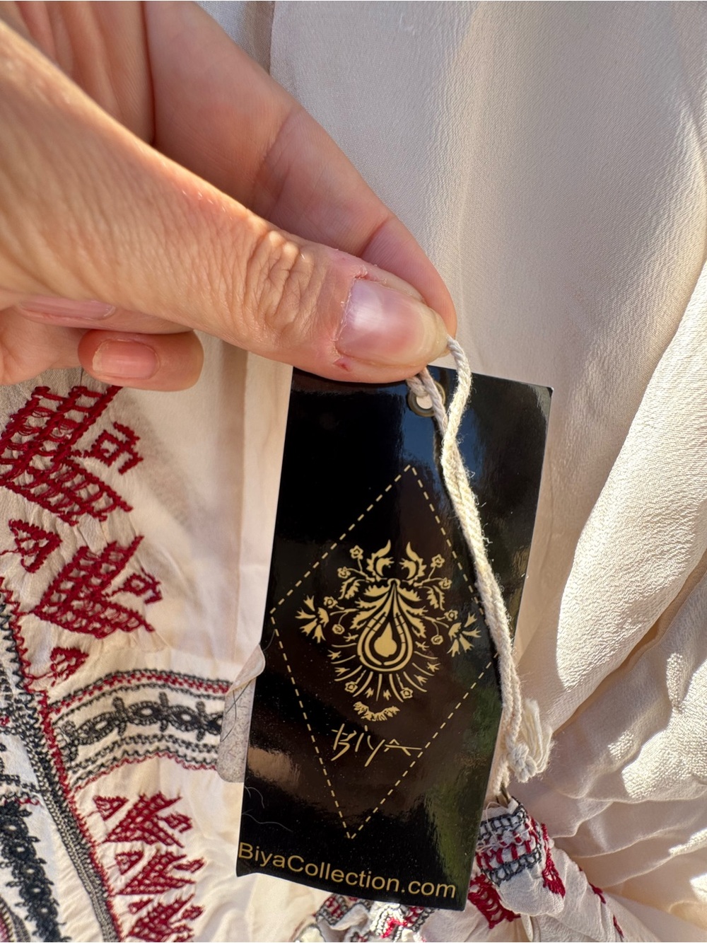 Johnny Was Biya Embroidered Ivory Tunic with Red & Black Detail - Picture 5 of 7